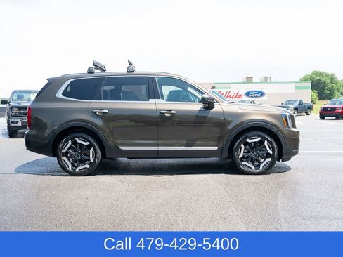Used 2025 Kia Telluride S AWD/4WD image 7