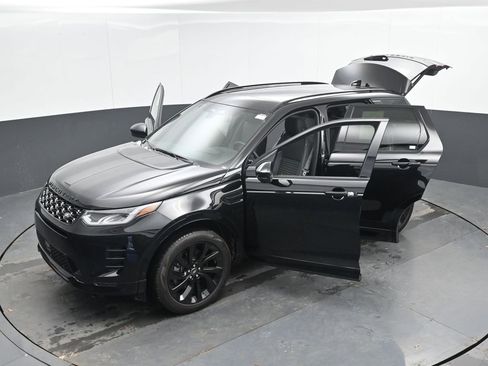Used 2025 Land Rover Discovery Sport Dynamic SE AWD/4WD image 51