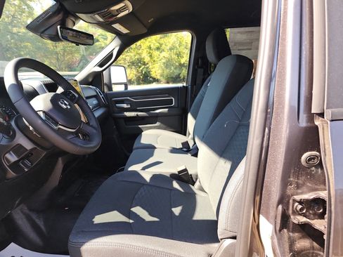 New 2026 RAM 5500 4x4 Crew Cab image 14