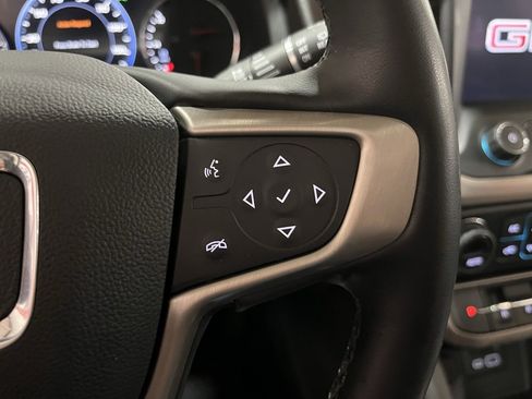 Used 2023 GMC Acadia Denali w/ Denali Ultimate Package image 31