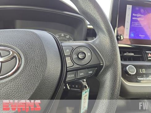 Used 2023 Toyota Corolla LE image 12