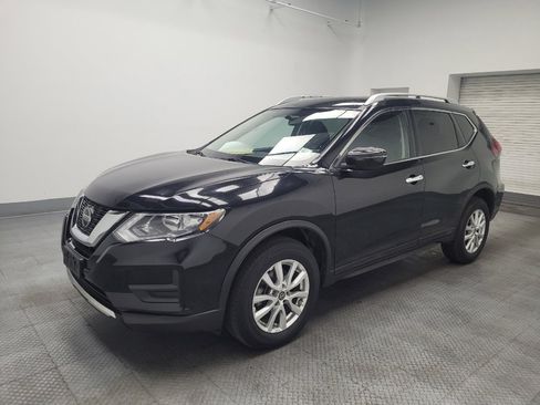 Used 2018 Nissan Rogue SV AWD/4WD image 2