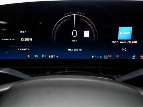Used 2024 Lucid Air Touring AWD/4WD image 35