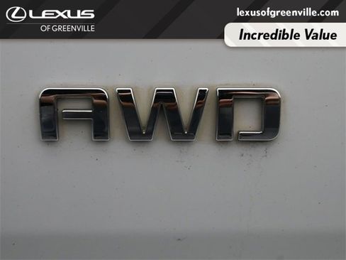 Used 2019 Chevrolet Traverse Premier w/ LPO, 'HIT The Road' Package image 11