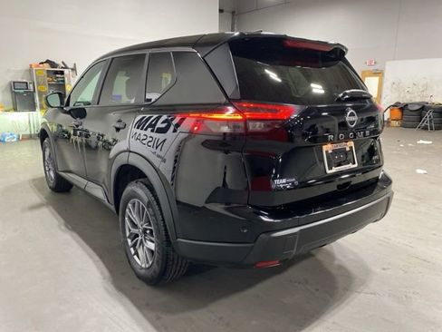 Certified 2024 Nissan Rogue S image 4