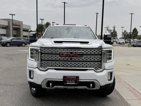 Used 2021 GMC Sierra 2500 Denali w/ Denali Ultimate Package AWD/4WD image 3
