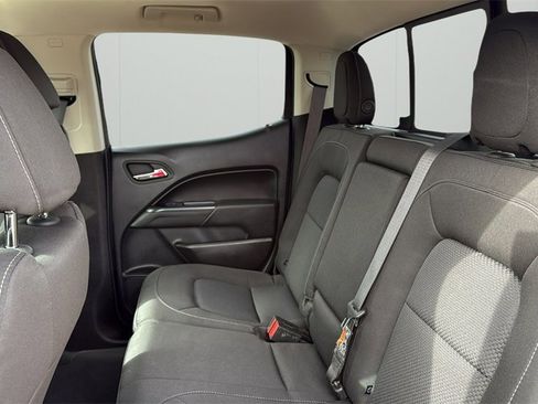 Used 2020 Chevrolet Colorado LT w/ LT Convenience Package image 16