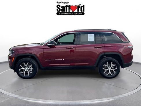 Used 2025 Jeep Grand Cherokee Limited RWD image 4