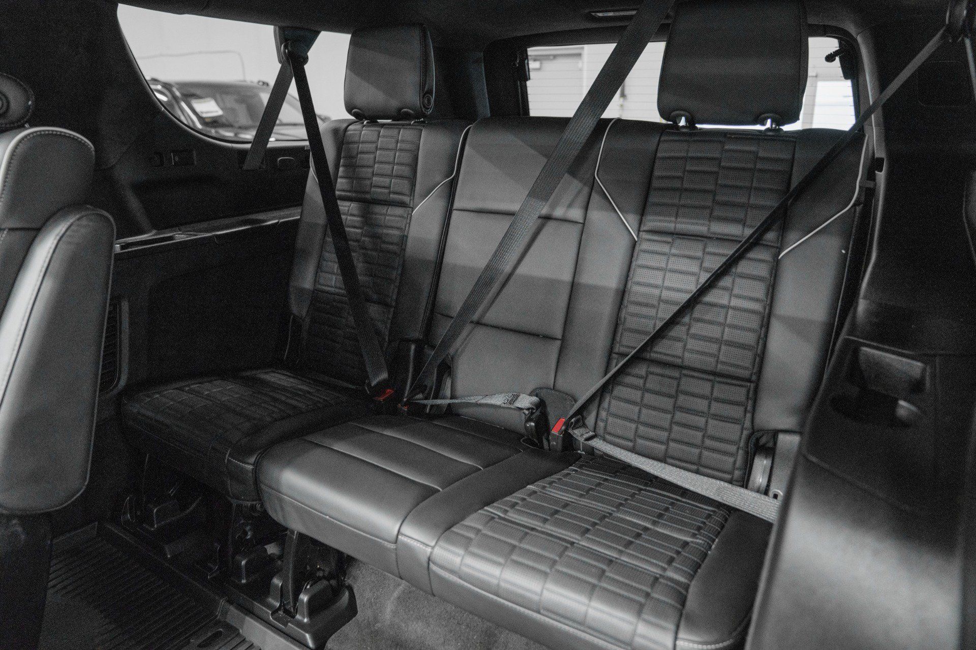 Used 2024 Cadillac Escalade ESV V w/ LPO, Floor Liner Package AWD/4WD image 29