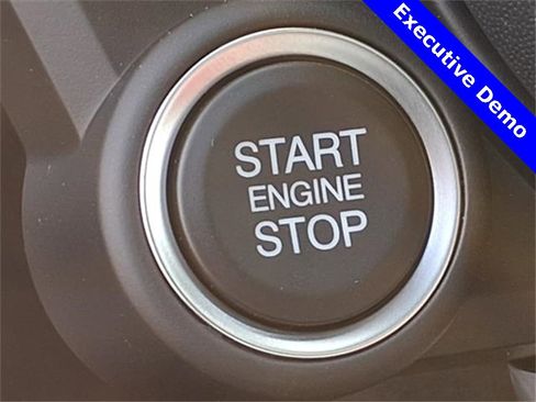 New 2025 Alfa Romeo Giulia Veloce w/ Veloce Package Rwd image 18