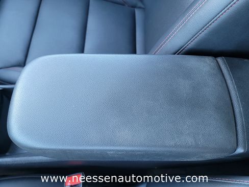 Used 2024 Chevrolet Trax RS w/ Sunroof Package image 29