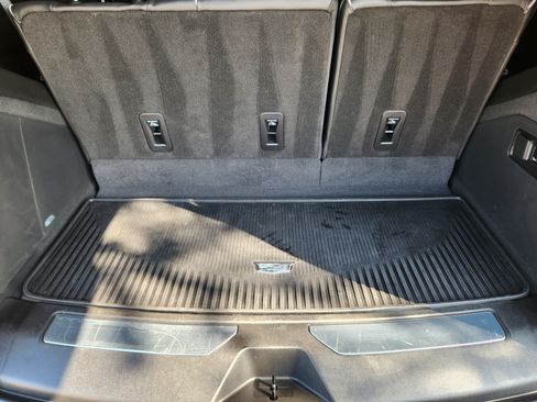Used 2023 Cadillac Escalade Sport Platinum AWD/4WD image 83