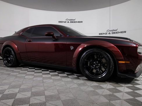 Used 2023 Dodge Challenger SRT Hellcat image 3