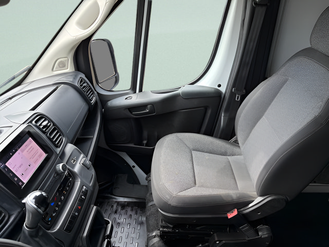 Used 2025 RAM ProMaster 2500 w/ Convenience Group FWD image 17