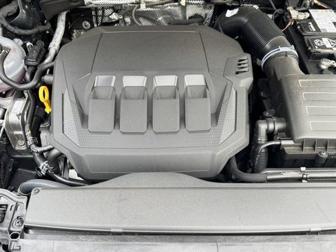 Certified 2025 Audi Q3 2.0T Premium image 26