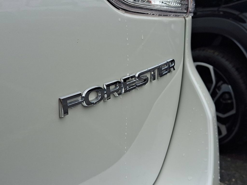 Used 2023 Subaru Forester Premium AWD/4WD image 35