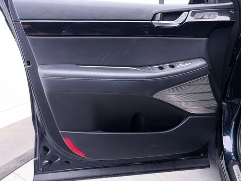Used 2022 Hyundai Palisade Limited FWD image 17