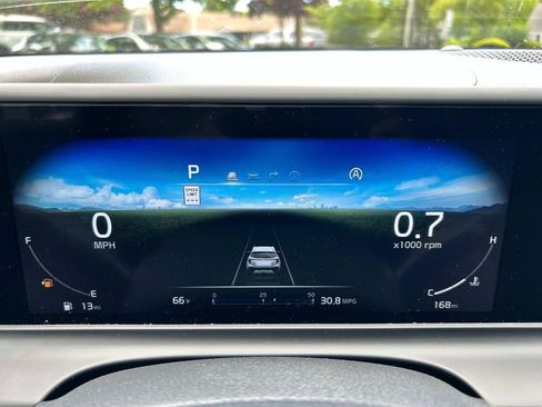 Used 2025 Kia Seltos EX w/ EX Sunroof Package image 22