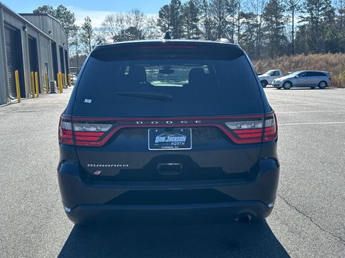 Used 2024 Dodge Durango SXT w/ 3rd Row Seating Group image 6