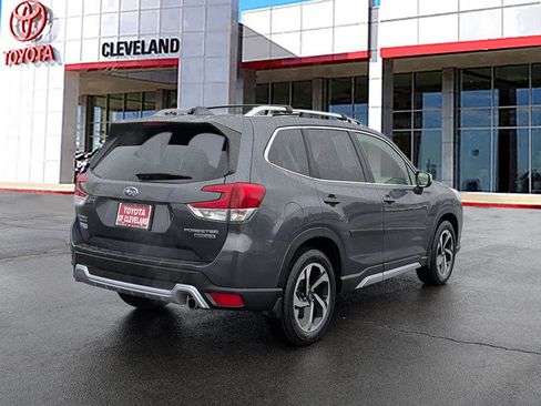 Used 2022 Subaru Forester Touring image 7