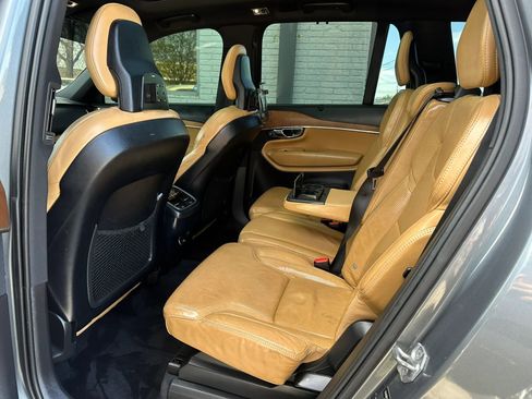 Used 2016 Volvo XC90 T6 Inscription w/ Vision Package image 17