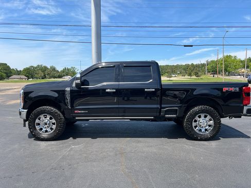 Used 2025 Ford F250 King Ranch w/ Chrome Package AWD/4WD image 8