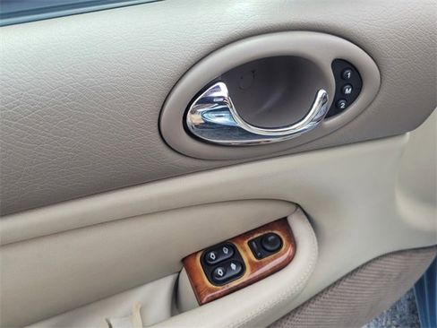 Used 2002 Jaguar XK8 Convertible image 6