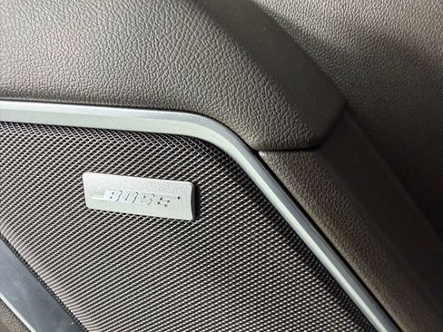 Used 2024 GMC Sierra 2500 SLT w/ SLT Premium Package image 18