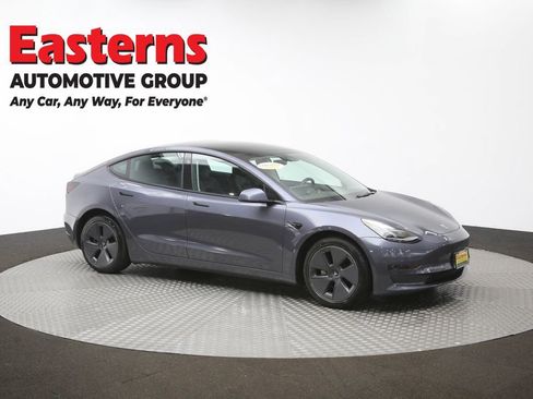Used 2023 Tesla Model 3 Standard Range RWD image 42