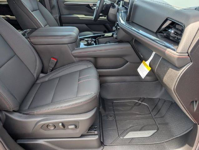 New 2026 Chevrolet Suburban RST w/ Comfort Package RWD image 31