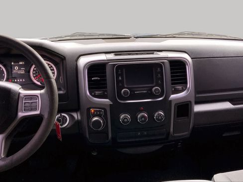 Used 2022 RAM 1500 Classic SLT RWD image 11