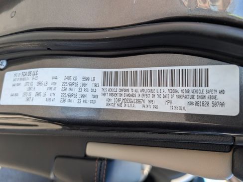 Used 2016 Jeep Cherokee Limited w/ Luxury Group image 23