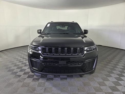 New 2026 Jeep Grand Cherokee L Limited RWD image 3