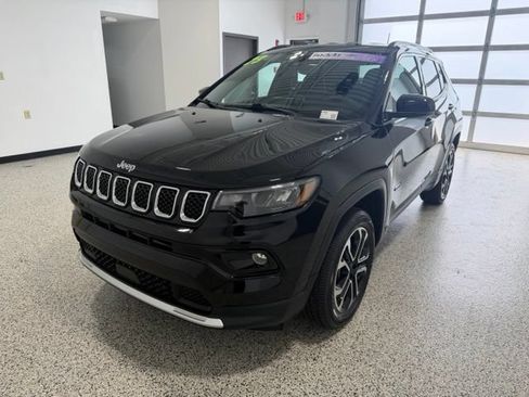 Used 2023 Jeep Compass Limited AWD/4WD image 6
