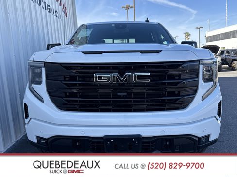 Used 2025 GMC Sierra 1500 Elevation w/ Elevation Premium Package image 6
