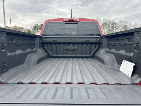 Certified 2025 Chevrolet Colorado LT w/ LT Convenience Package image 19