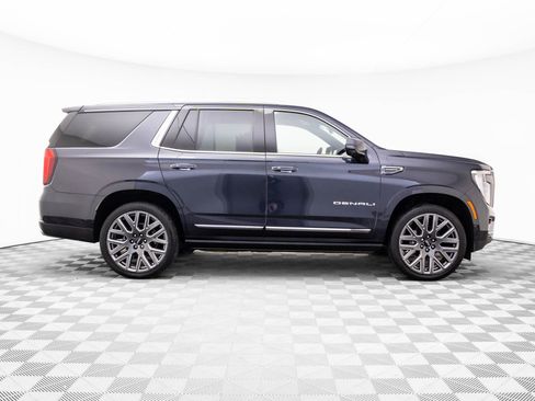 Used 2025 GMC Yukon Denali Ultimate image 10