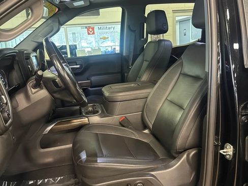 Used 2021 Chevrolet Silverado 1500 LT Trail Boss w/ Convenience Package II AWD/4WD image 7