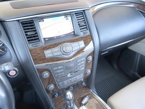 Used 2019 Nissan Armada Platinum w/ Captain's Chairs Package image 53