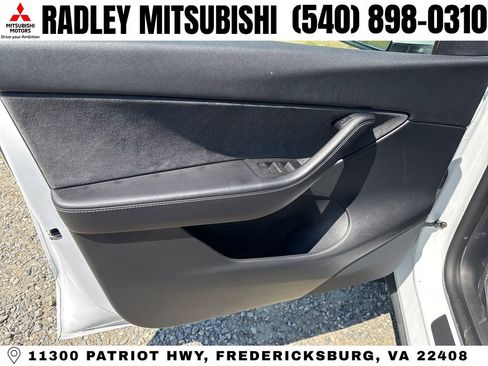 Used 2021 Tesla Model Y Long Range AWD/4WD image 5