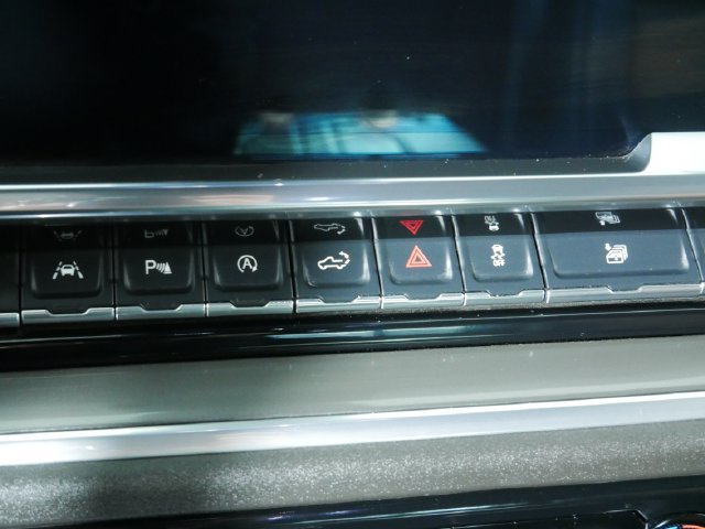 Used 2024 Chevrolet Silverado 1500 High Country AWD/4WD image 28