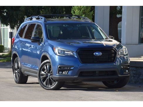 Used 2022 Subaru Ascent Onyx Edition image 1