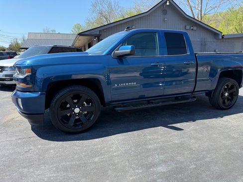 Used 2017 Chevrolet Silverado 1500 LT w/ All Star Edition image 16
