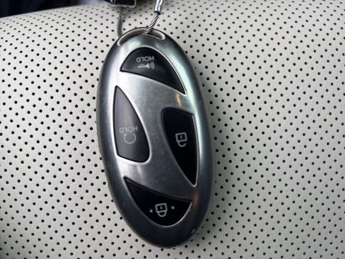 Used 2025 Hyundai Santa Fe SEL FWD image 25
