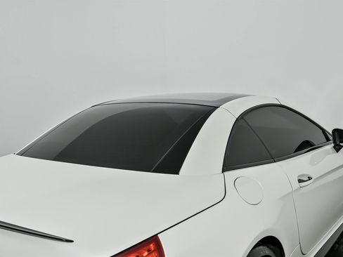 Used 2018 Mercedes-Benz SL 63 AMG image 19