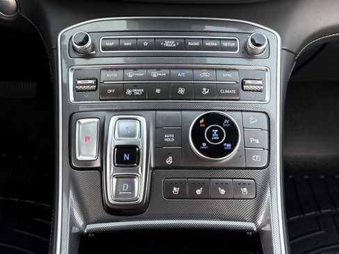 Used 2022 Hyundai Santa Fe Limited AWD/4WD image 12