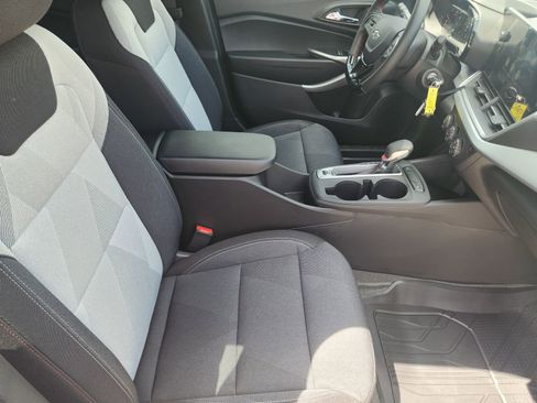 New 2026 Chevrolet Trax LT image 14
