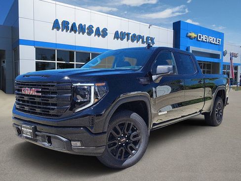 New 2025 GMC Sierra 1500 Elevation image 1