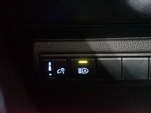 Used 2022 Toyota Corolla SE image 23