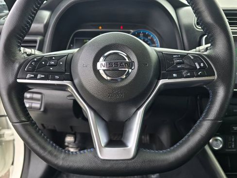 Used 2022 Nissan Leaf SV image 13